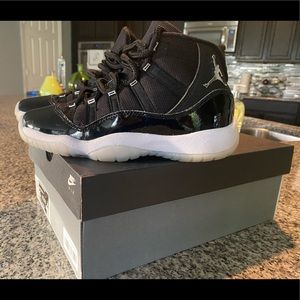 Jordan 11’s all black